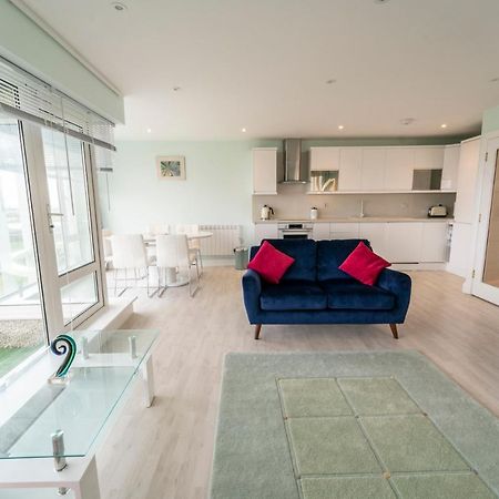 Luxurious Seaside Apartment Galway Buitenkant foto