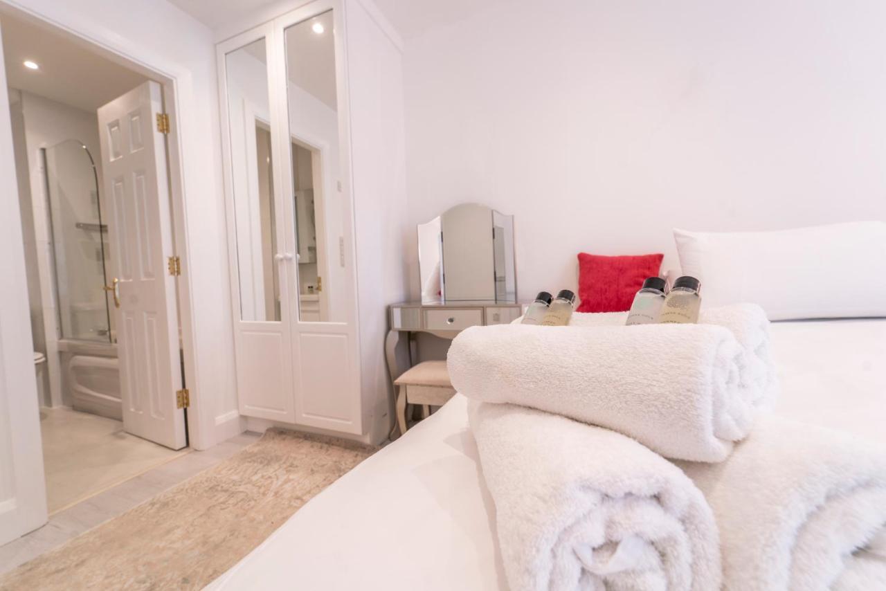 Luxurious Seaside Apartment Galway Buitenkant foto