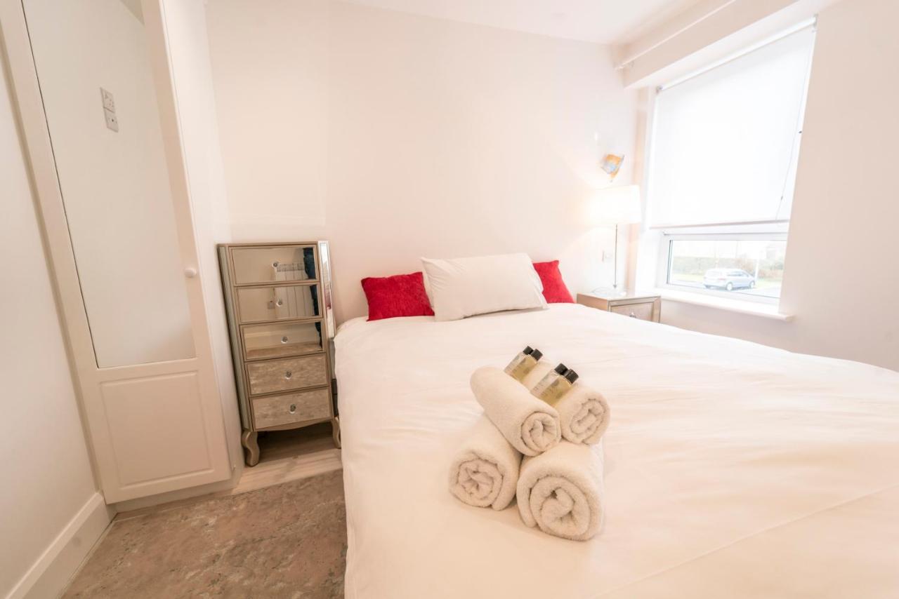 Luxurious Seaside Apartment Galway Buitenkant foto